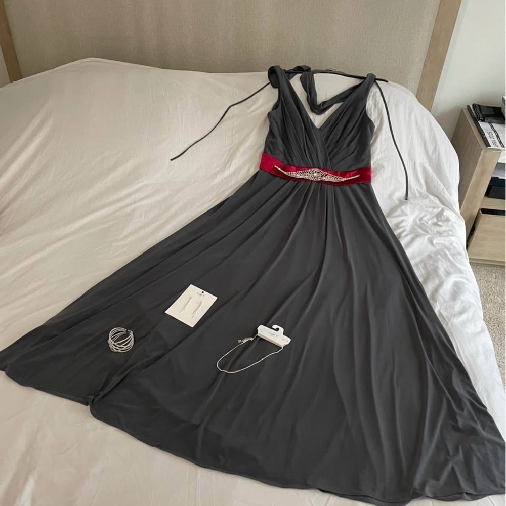 Elegant Gray Evening Gown with Red Accent